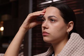 Naty (22): Přítel mě možná podvedl s mámou. Oba zapírají, ale já jim nevěřím